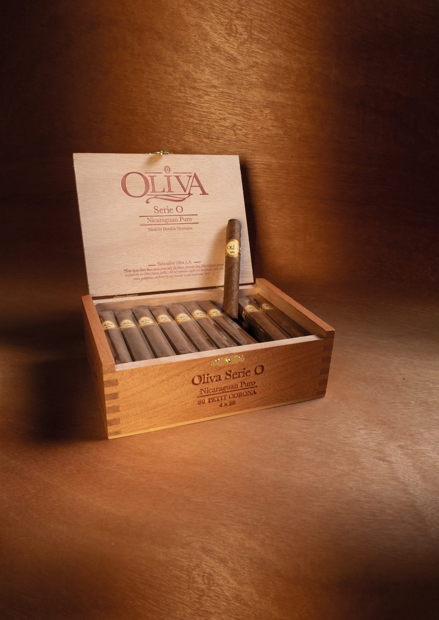 Oliva Serie V Melanio No. 4 Petit Corona