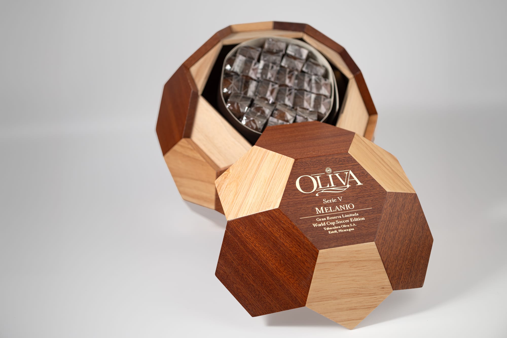 Oliva Serie V Melanio Double Toro