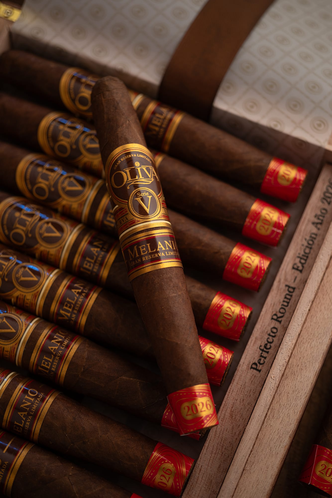 Oliva Serie V Melanio Edicion Ano 2026 Perfecto (10)